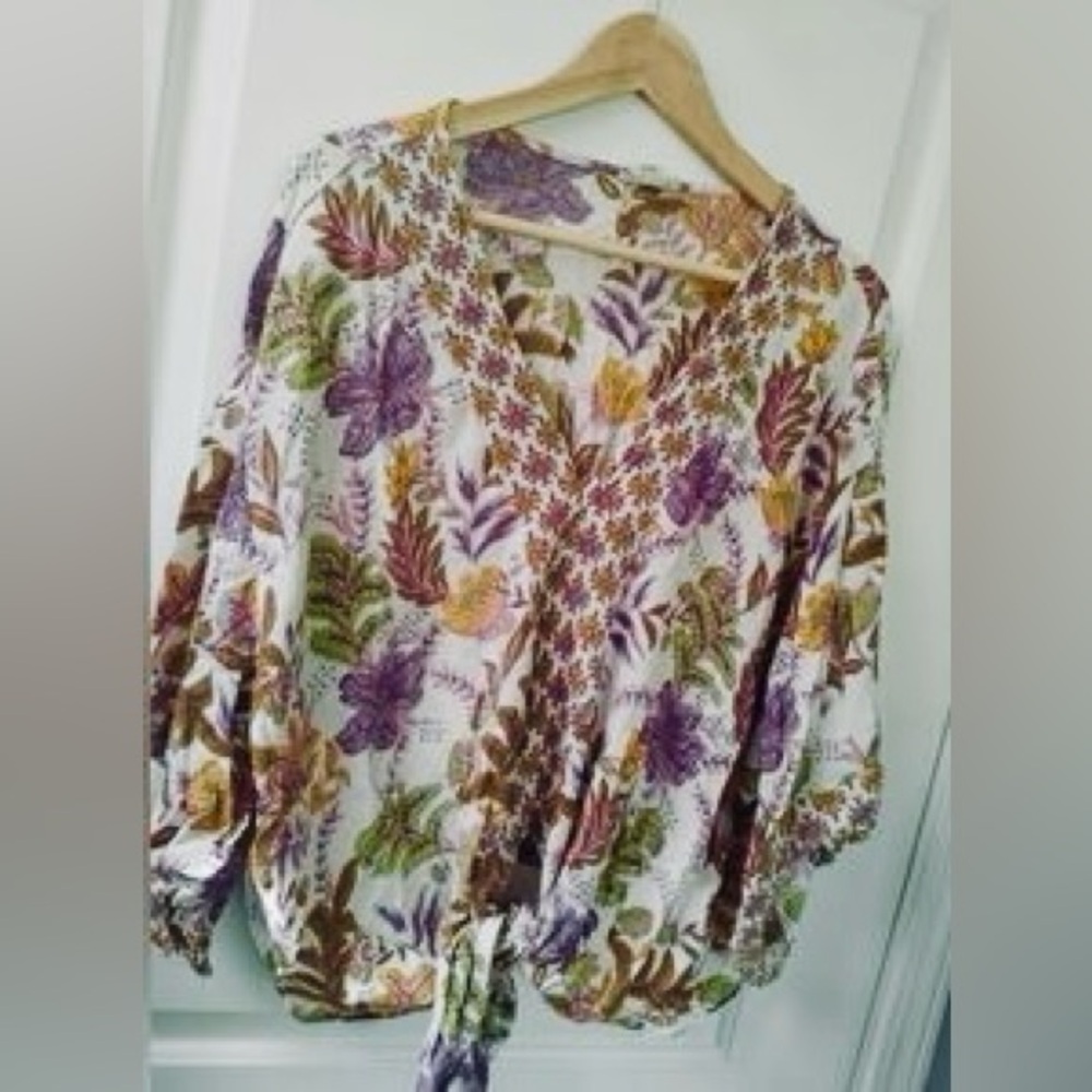 She & Sky Boho Tie-Front Starburst & Floral-Print Blouse - Picture 7 of 9